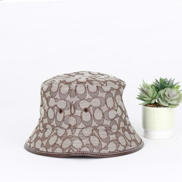 Coach Signature Jacquard Bucket Hat - Picture 1 of 6